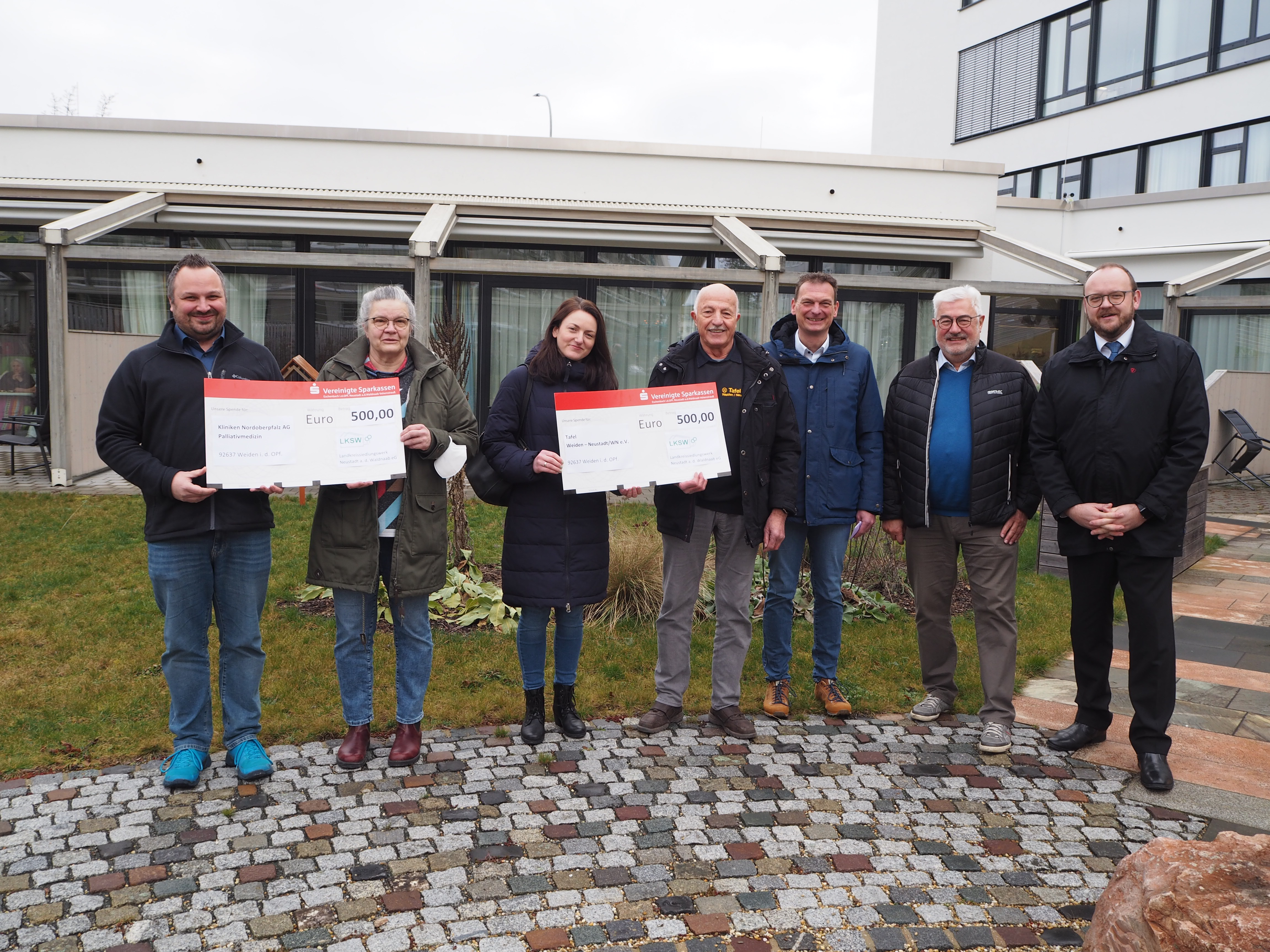 v. l. n. r. Dominik Bäuml, Beate Spickenreuther, Corinna Schüner, Josef Gebhardt, Ernst Schicketanz, Rupert Troppmann und Andreas Meier